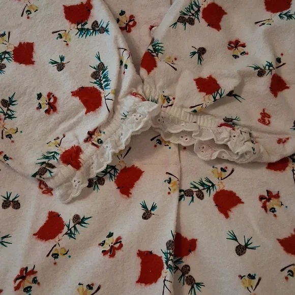 Lanz Medium White and Red Long-Sleeved Nightgown Pajamas - Picture 10 of 11